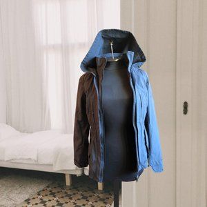 Soia & Kyo Women's Navy Hooded Jacket With Angled Pockets & Zipper Closure, XS